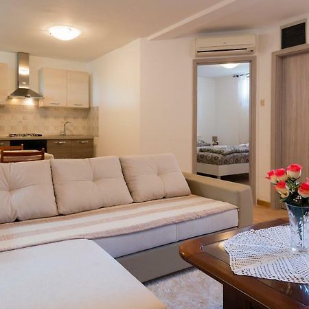 Apartments Alma Crveni Vrh Extérieur photo