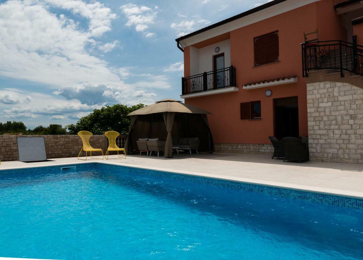 Apartments Alma Crveni Vrh Extérieur photo