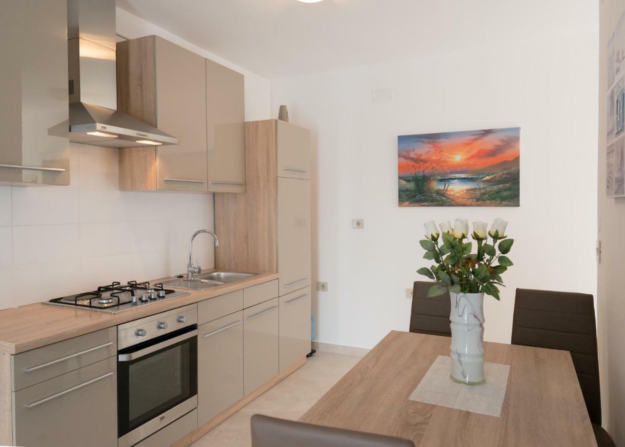 Apartments Alma Crveni Vrh Extérieur photo