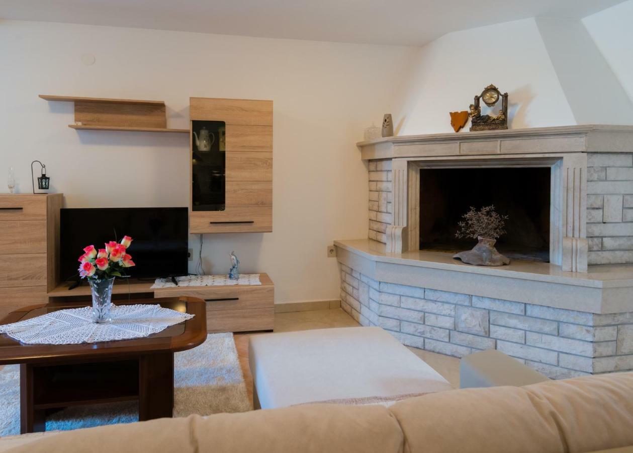 Apartments Alma Crveni Vrh Extérieur photo